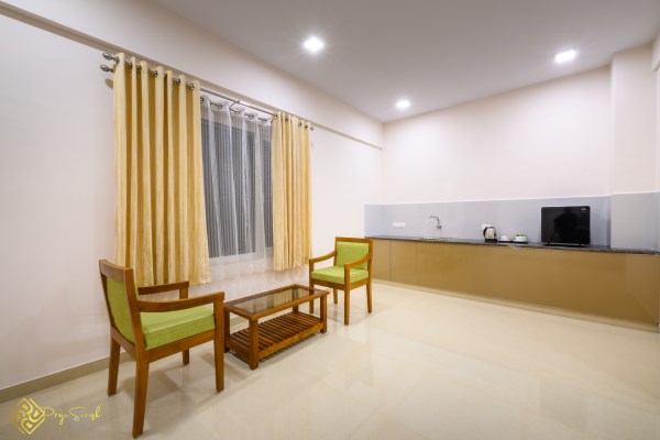 Daffodils Luxury Airport Suites image