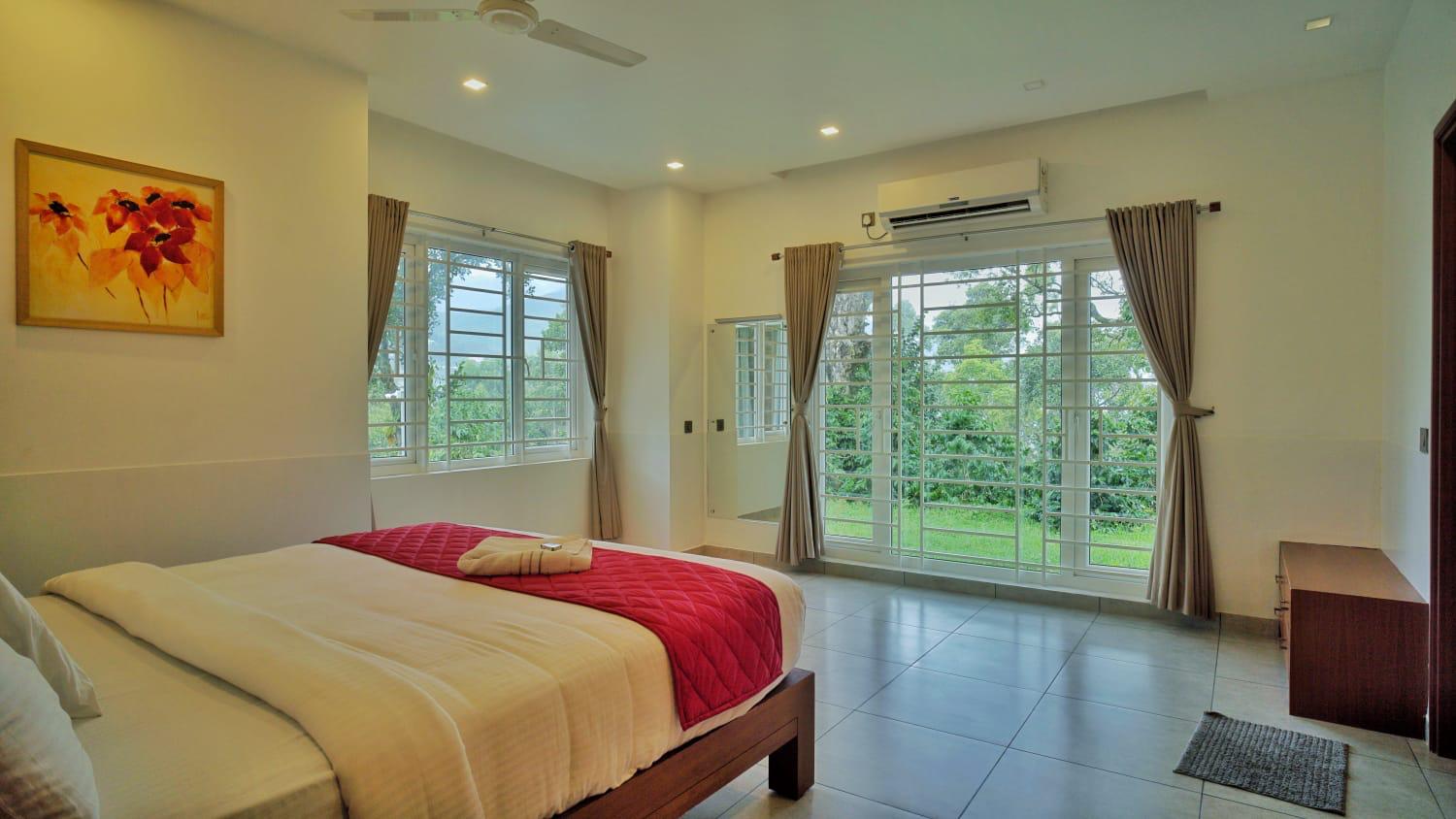 Kanthalloor Moments Private Villa