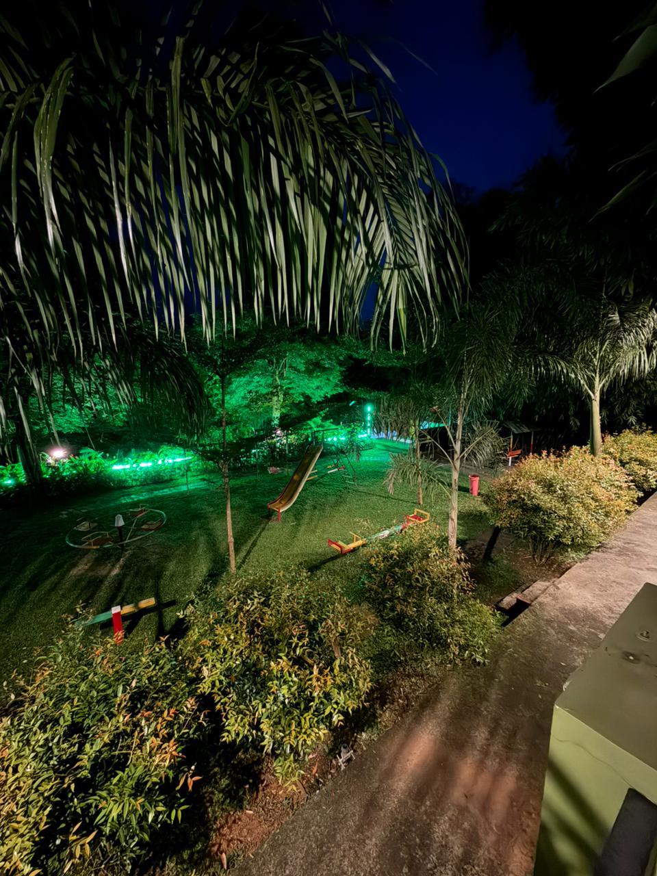 Maple Grove Villa Resort image