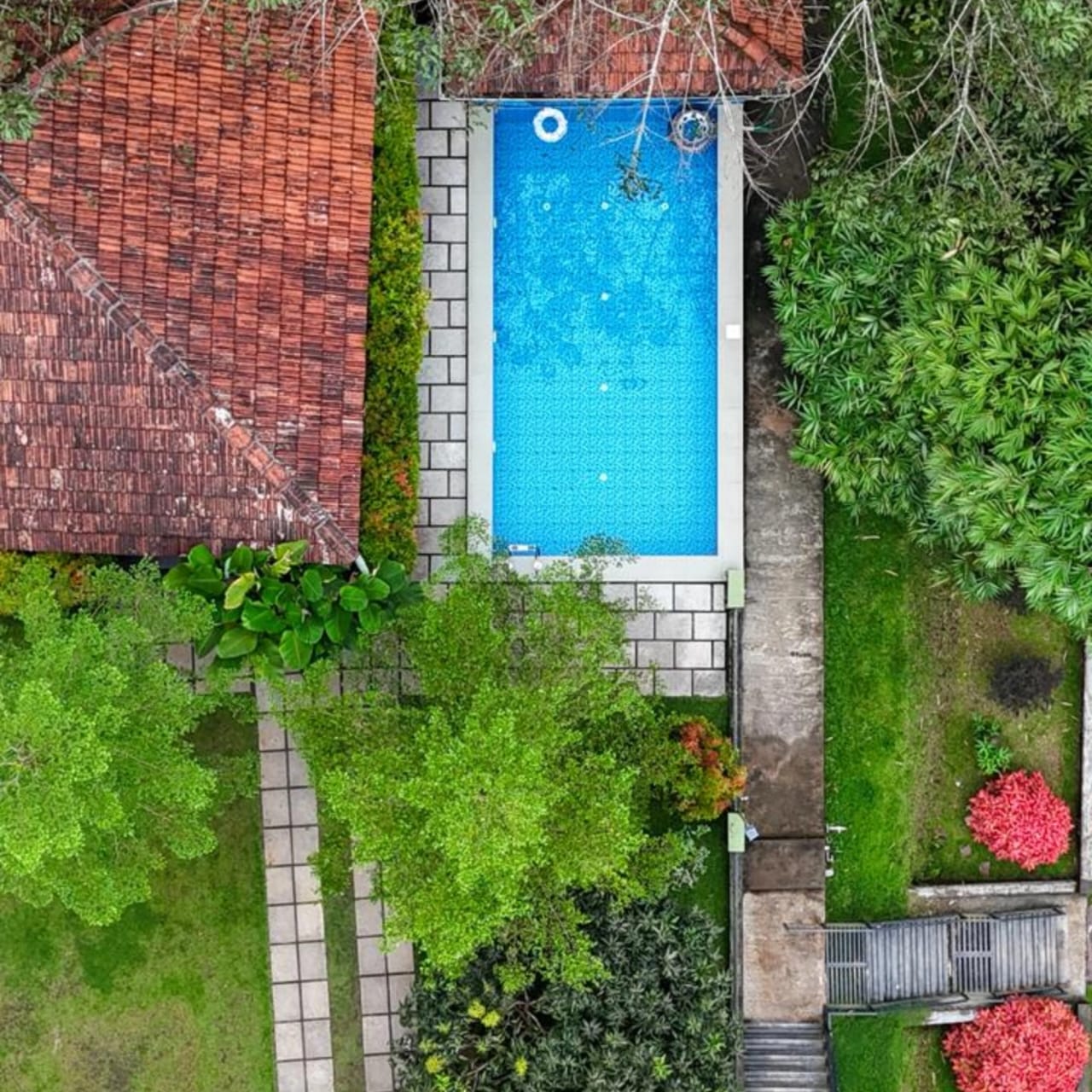 Maple Grove Villa Resort image