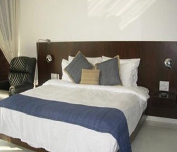 Bed room
