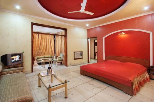 Hotel Mandakini Palace 