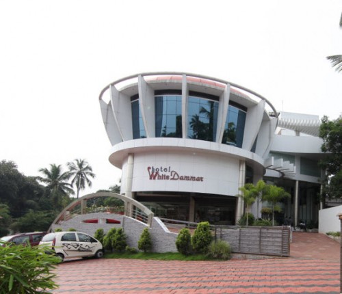 Hotel White Dammar International
